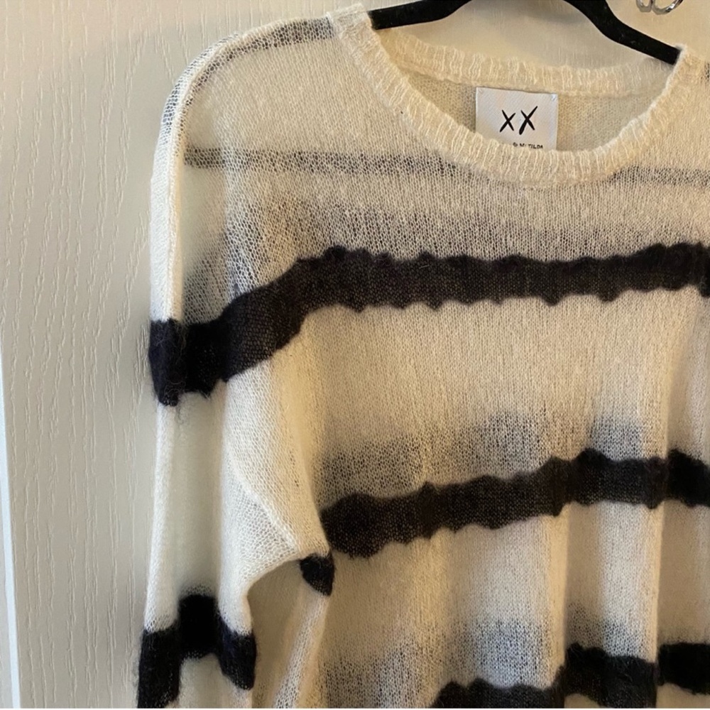 BANJO & MATILDA Australia Mohair-Blend Black & White Striped Sweater - M - Picture 6 of 13